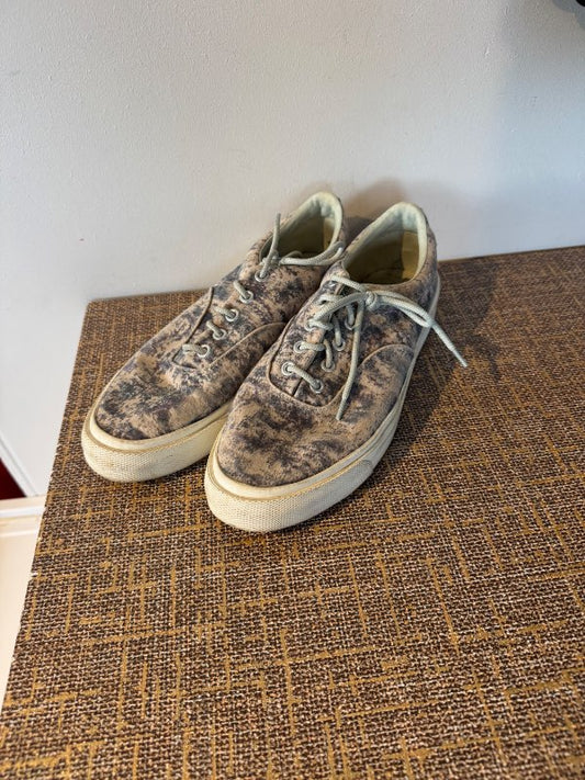 Converse x John Elliott