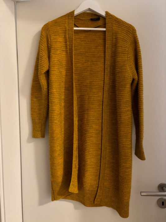 Yellow sweater