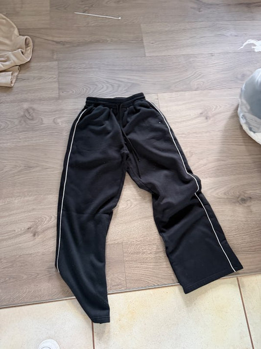 Svartar sweatpants