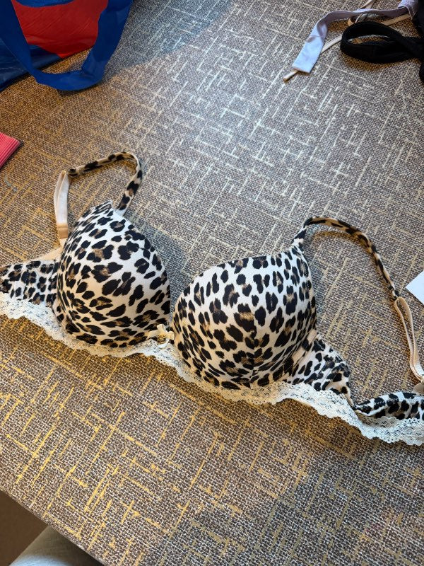 Leopard brjostarhaldari