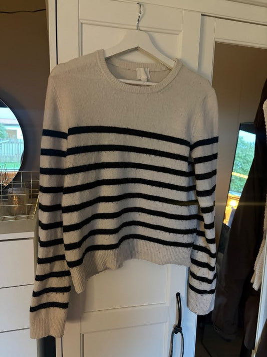 H&M röndótt peysa