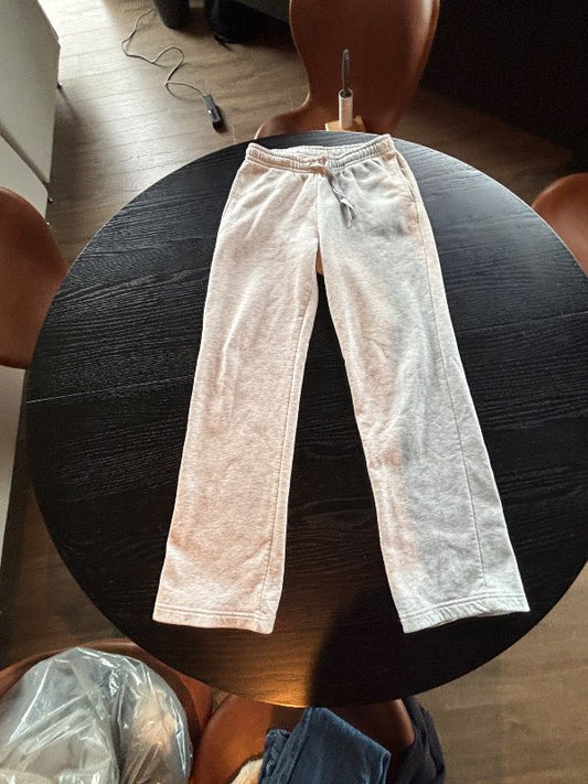 Gina tricot joggings gráar