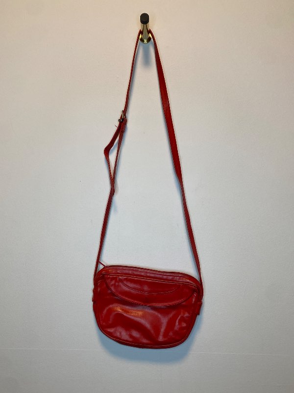 Red Purse*