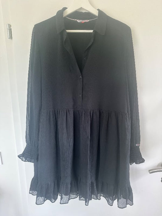 Svartur Tommy Jeans kjóll eða blússa
