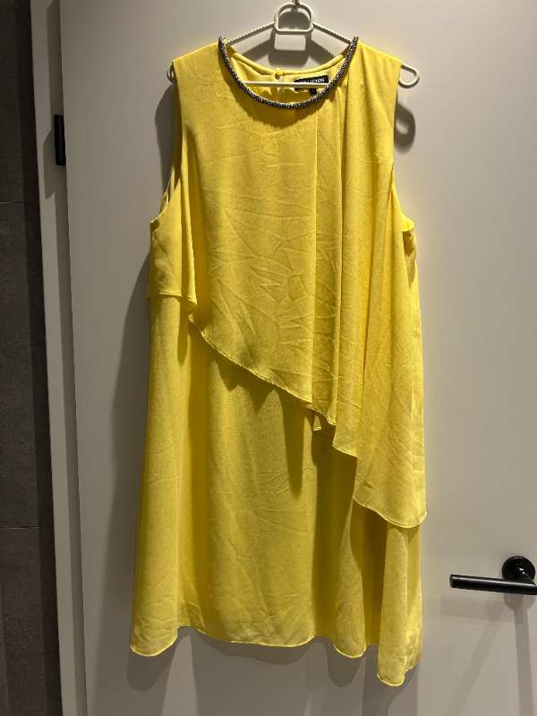 Debenhams kjóll gulur