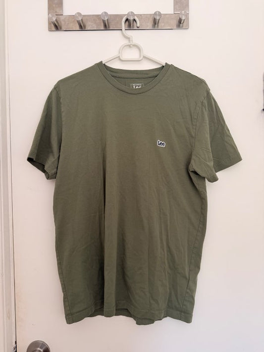Lee green T-shirt