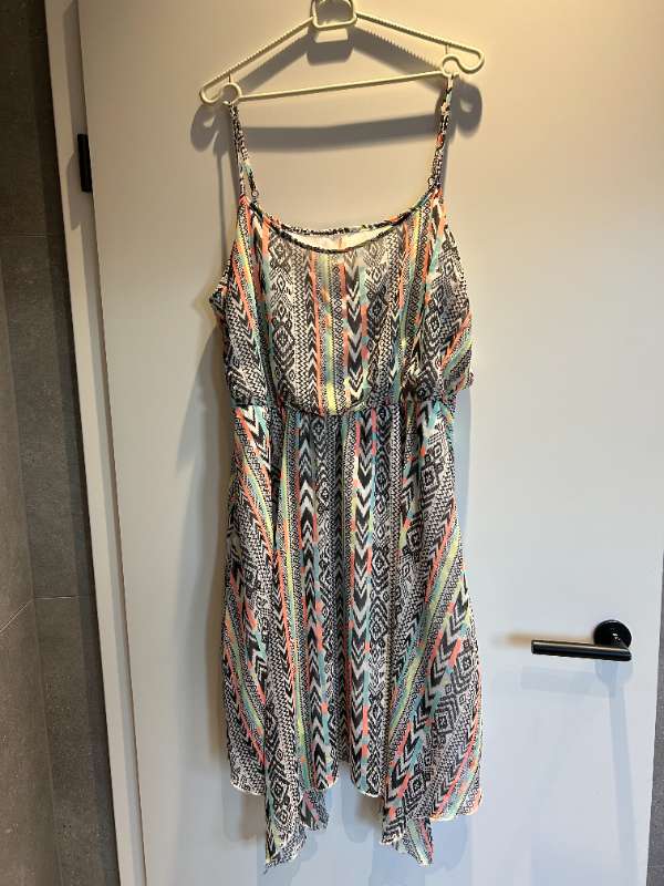 Target kjóll marglitur