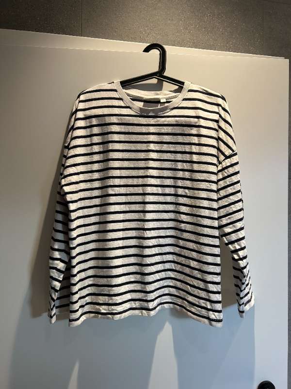 Kappahl peysa röndótt