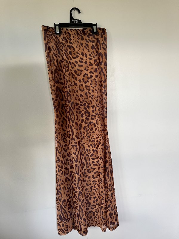 leopard coverup/pils
