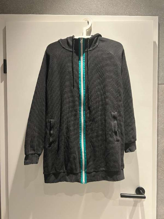 Adidas hettupeysa rennd