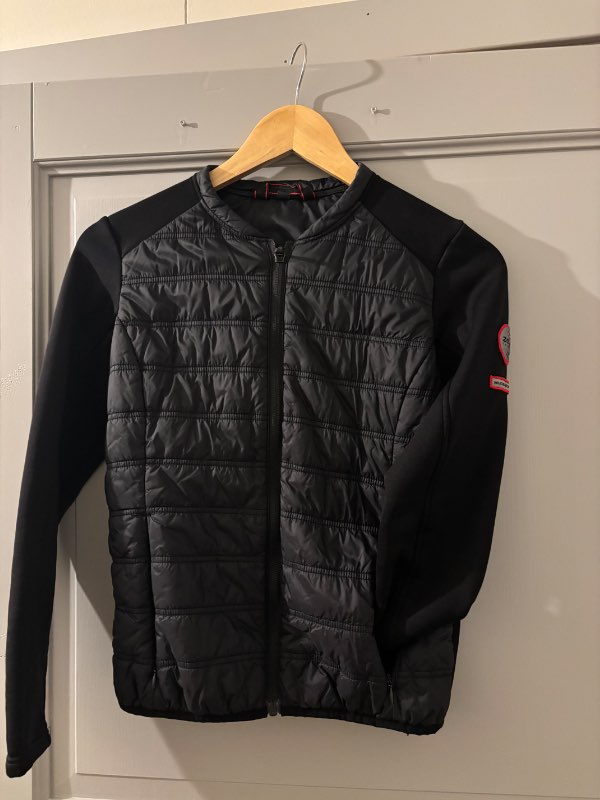 Black jacket ZO ON
