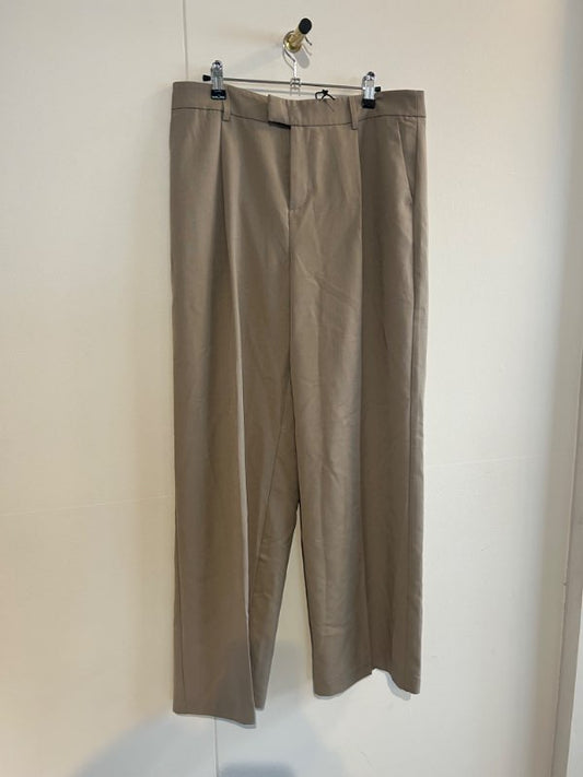 Gina tricot buxur