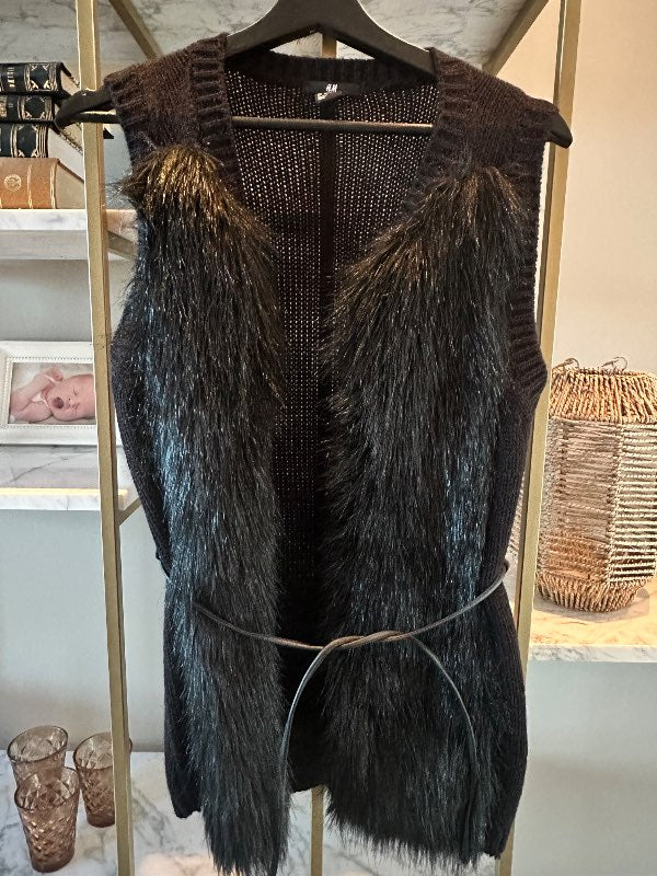 Fur vest