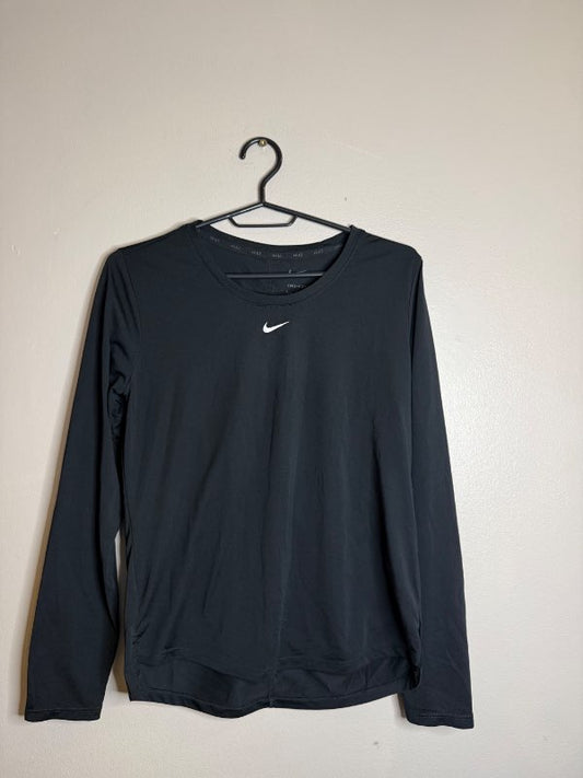 Nike sports long sleeve