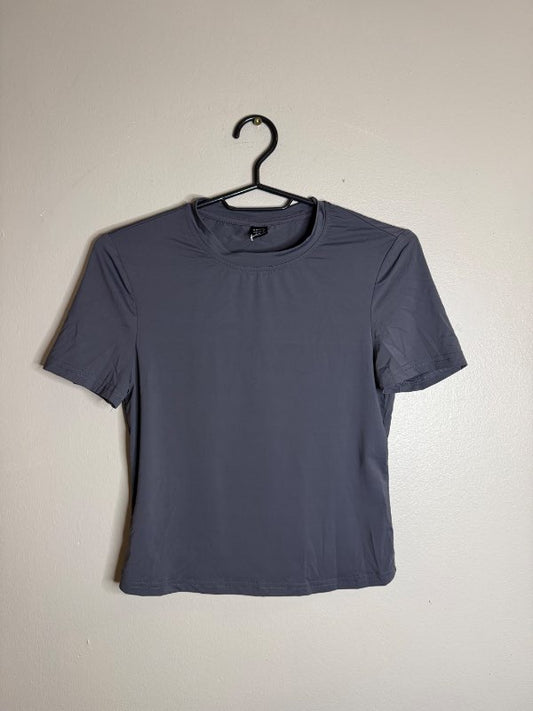 Grey t-shirt