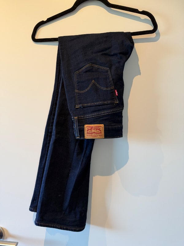 Levis gallabuxur
