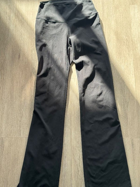 Uniqlo flared leggings