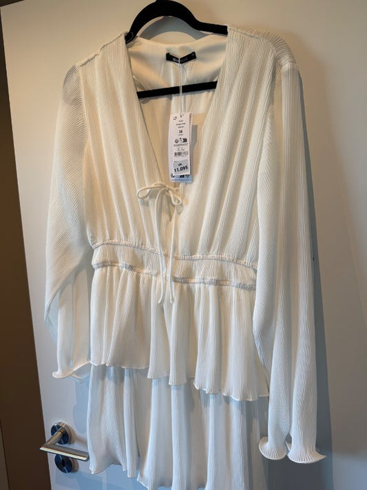 Gina tricot kjóll