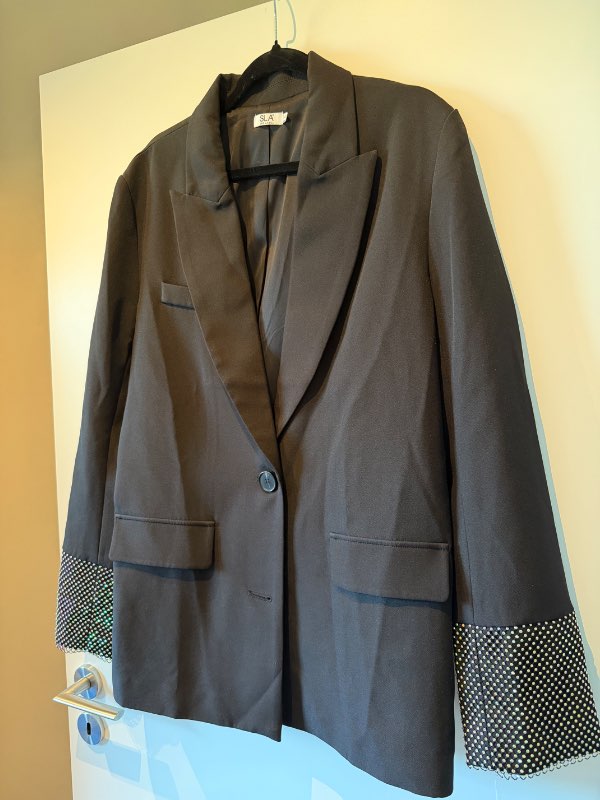 SLA the lable blazer