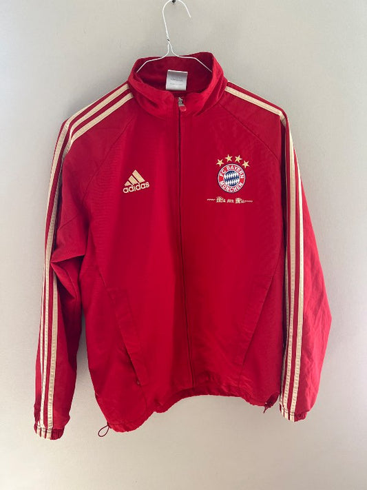 Adidas rauð