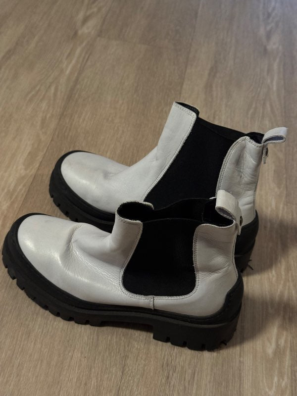 Hvítir boots