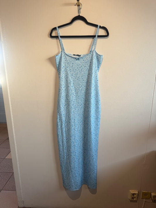 Blue dress