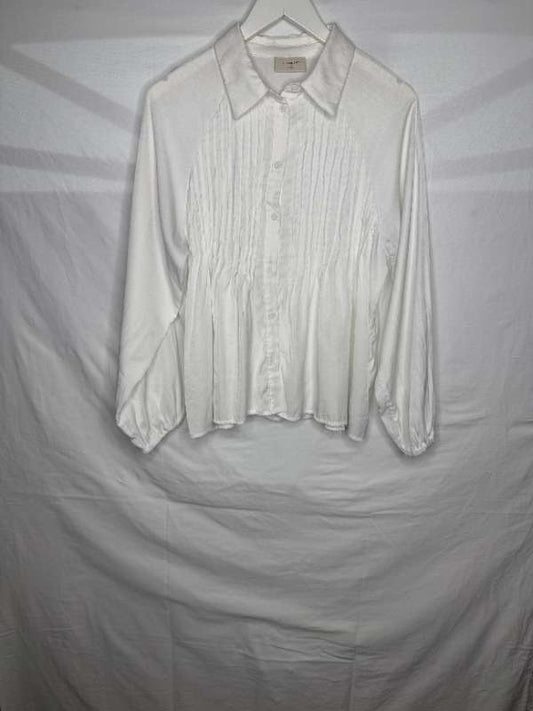 Freequent skyrta hvít