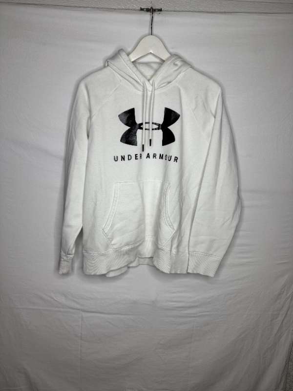 Under Armor hettupeysa