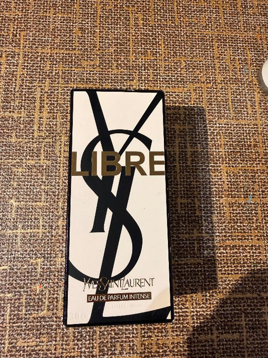 YSL ilmvatn intense NÝTT