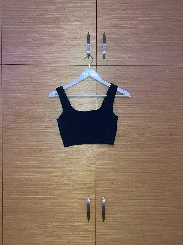 black gym top