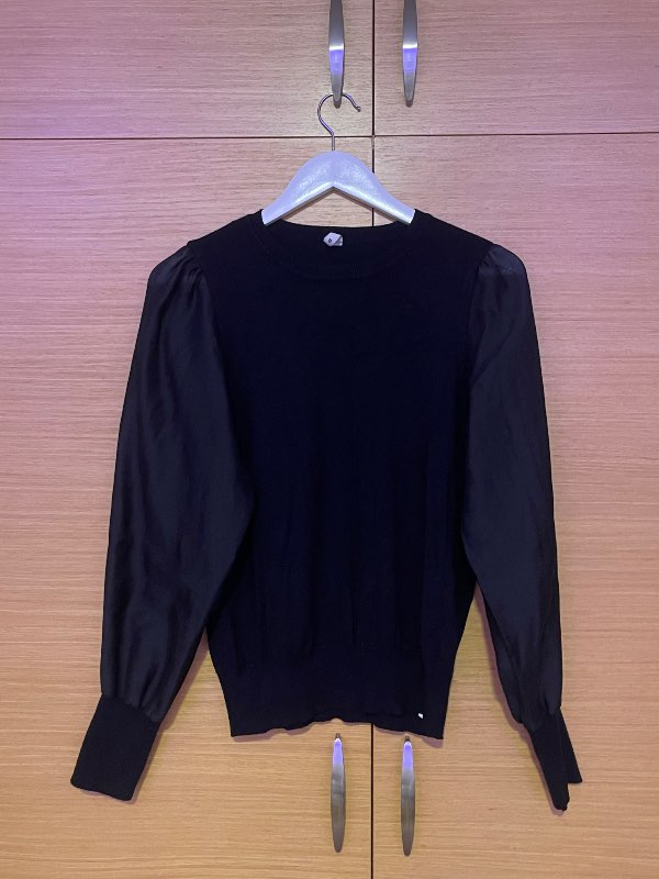 black shirt pulz