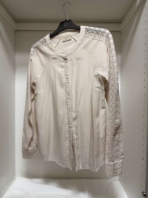 Skyrta frequent ljós beige