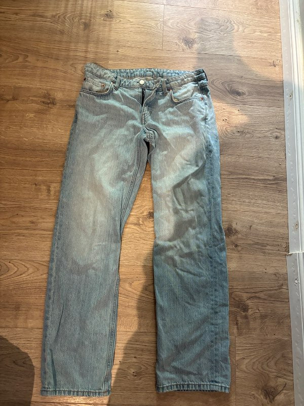 Week day jeans