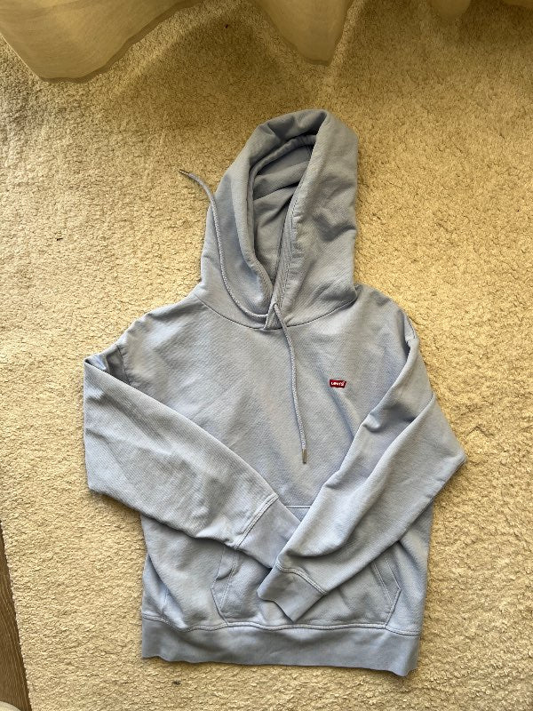 Levis Hettupeysa