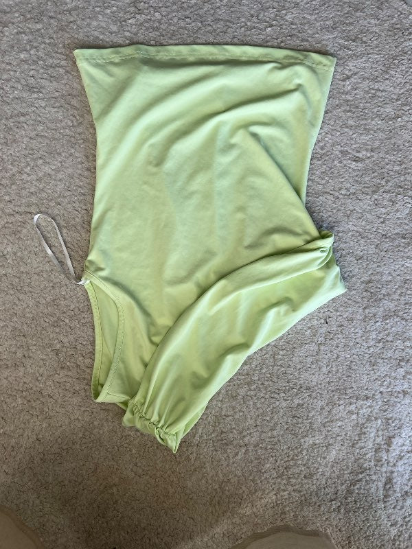Off shoulder grænn
