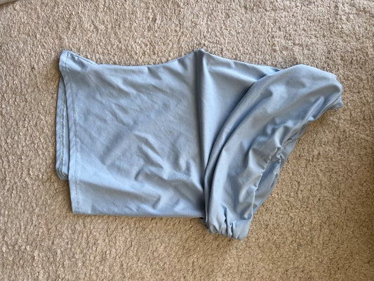Off shoulder blár