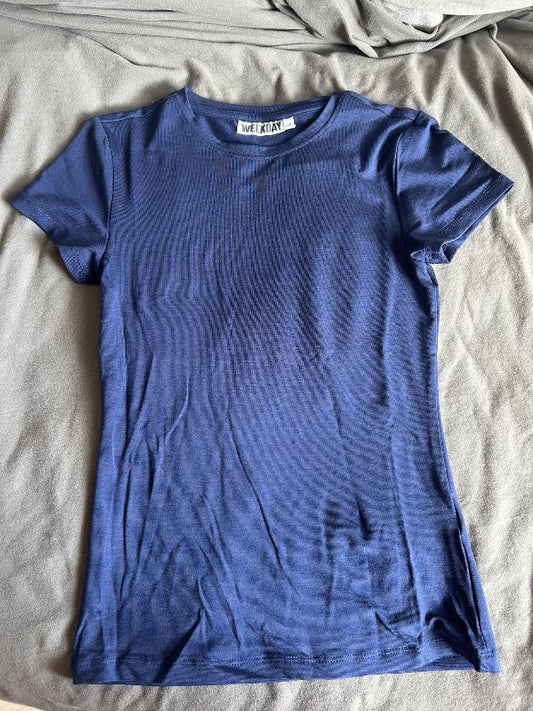 Blár weekday bolur