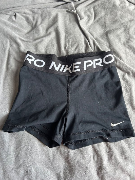 Nike pro stuttbuxur