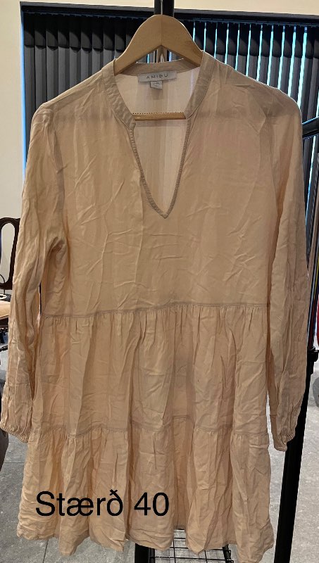 Langermakjóll, ljós