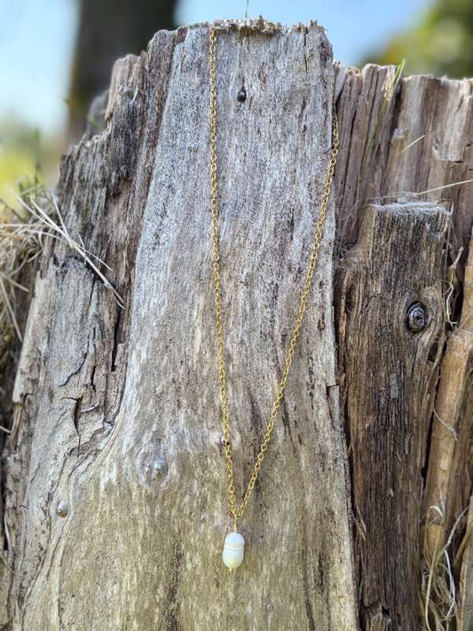 Hálsmen með ferksvatnsperlu