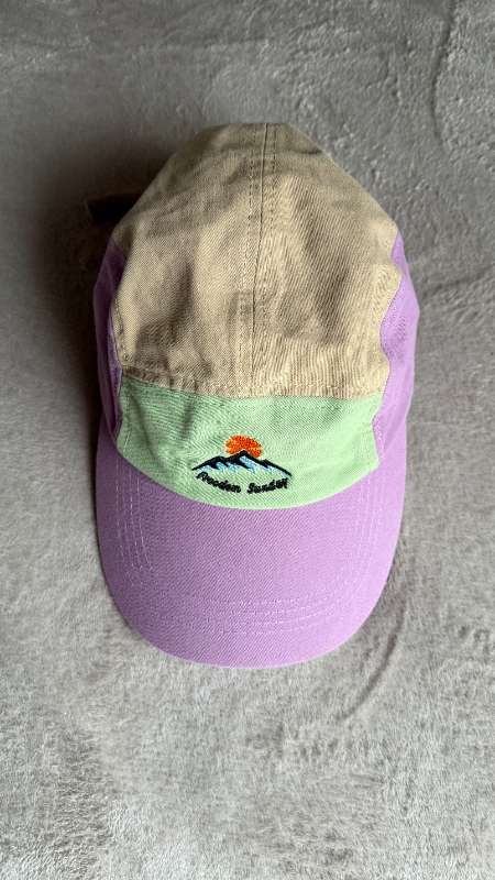Cap Beige/Purple