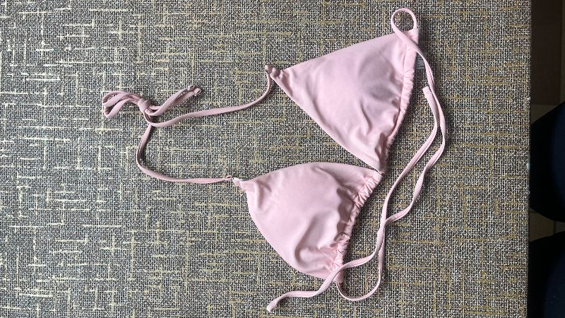 Bleikur bikini toppur