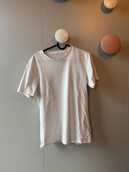 Hvítur t shirt