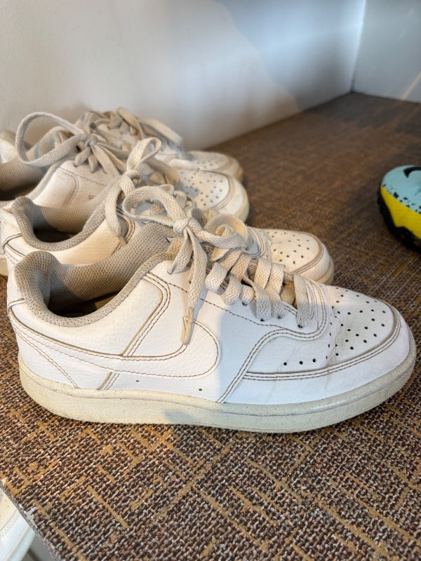 Nike hvítir