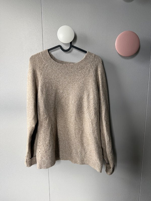 Vero moda peysa
