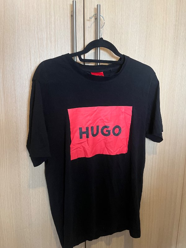 Hugo bolur Rautt merki