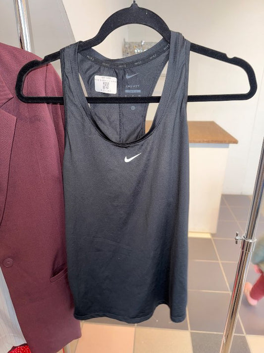 Nike íþróttabolur svartur