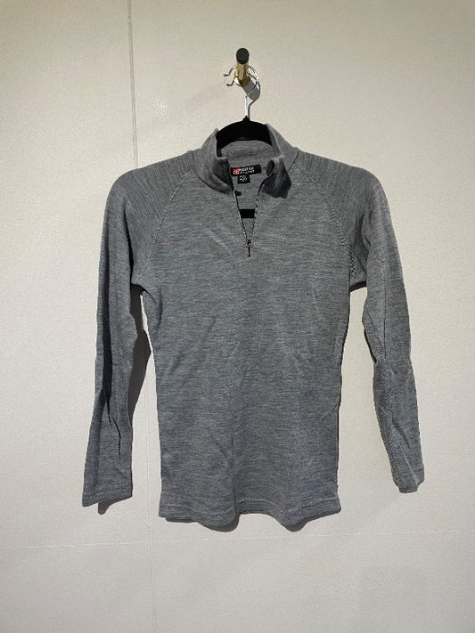 66 ónotuð grá peysa Valhöll