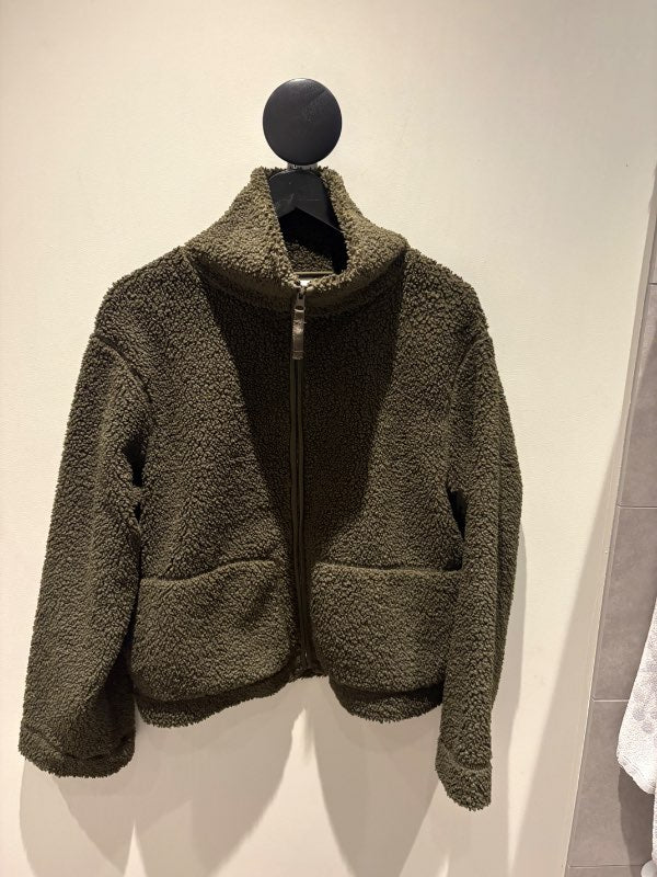 H&M krullupeysa
