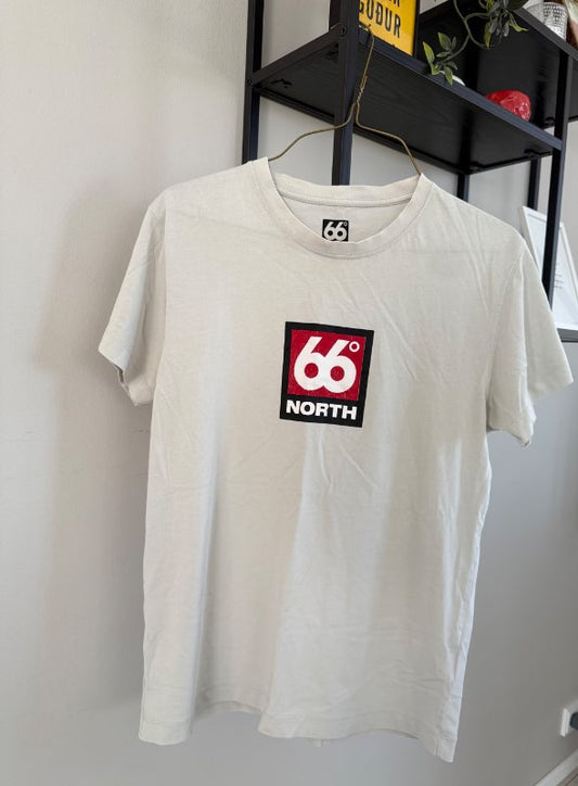 66°N beige stuttermabolur